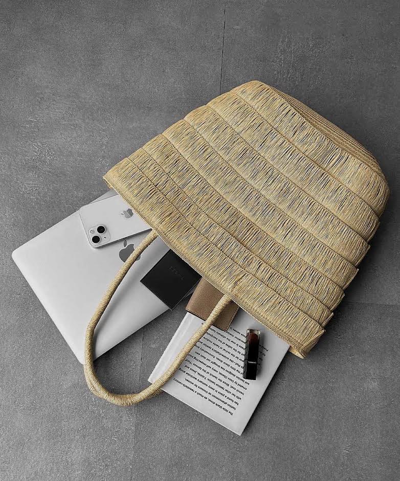 Fringe Straw Tote