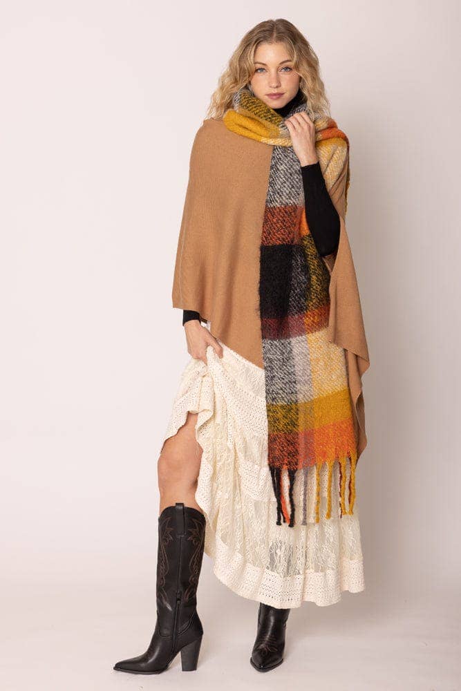 Chic Scarf With Fringe