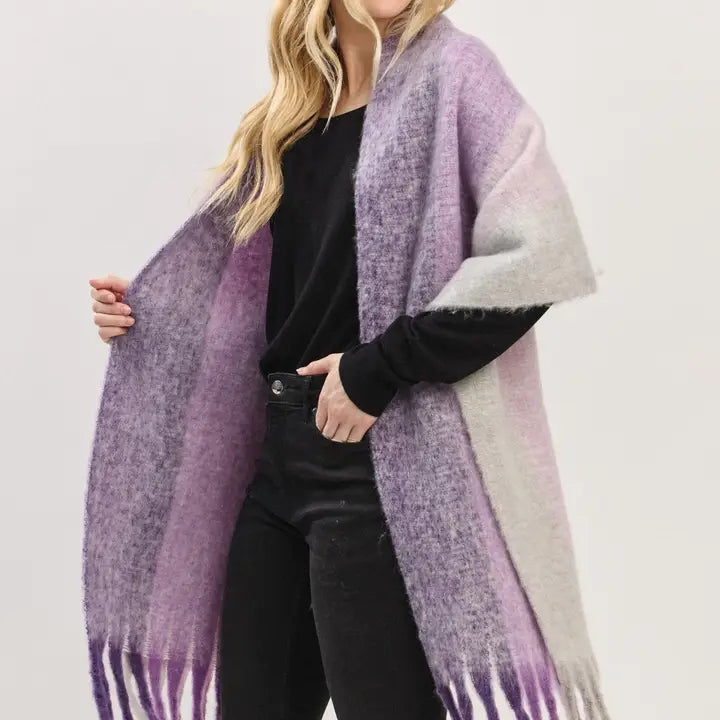 Chic Scarf With Fringe