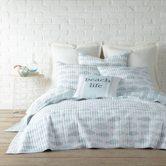 Aqua Breeze Quilt Set