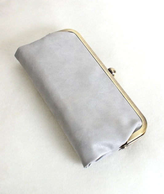 Pocket Lock Clutch
