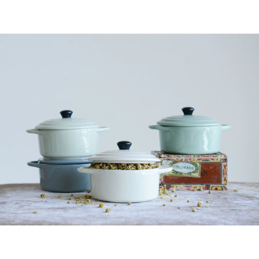 Stoneware Mini Baker with Lid, 4 Colors