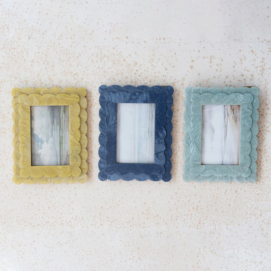 2-Layer Scalloped Photo Frame, 3 Colors (4" x 6" Photo)